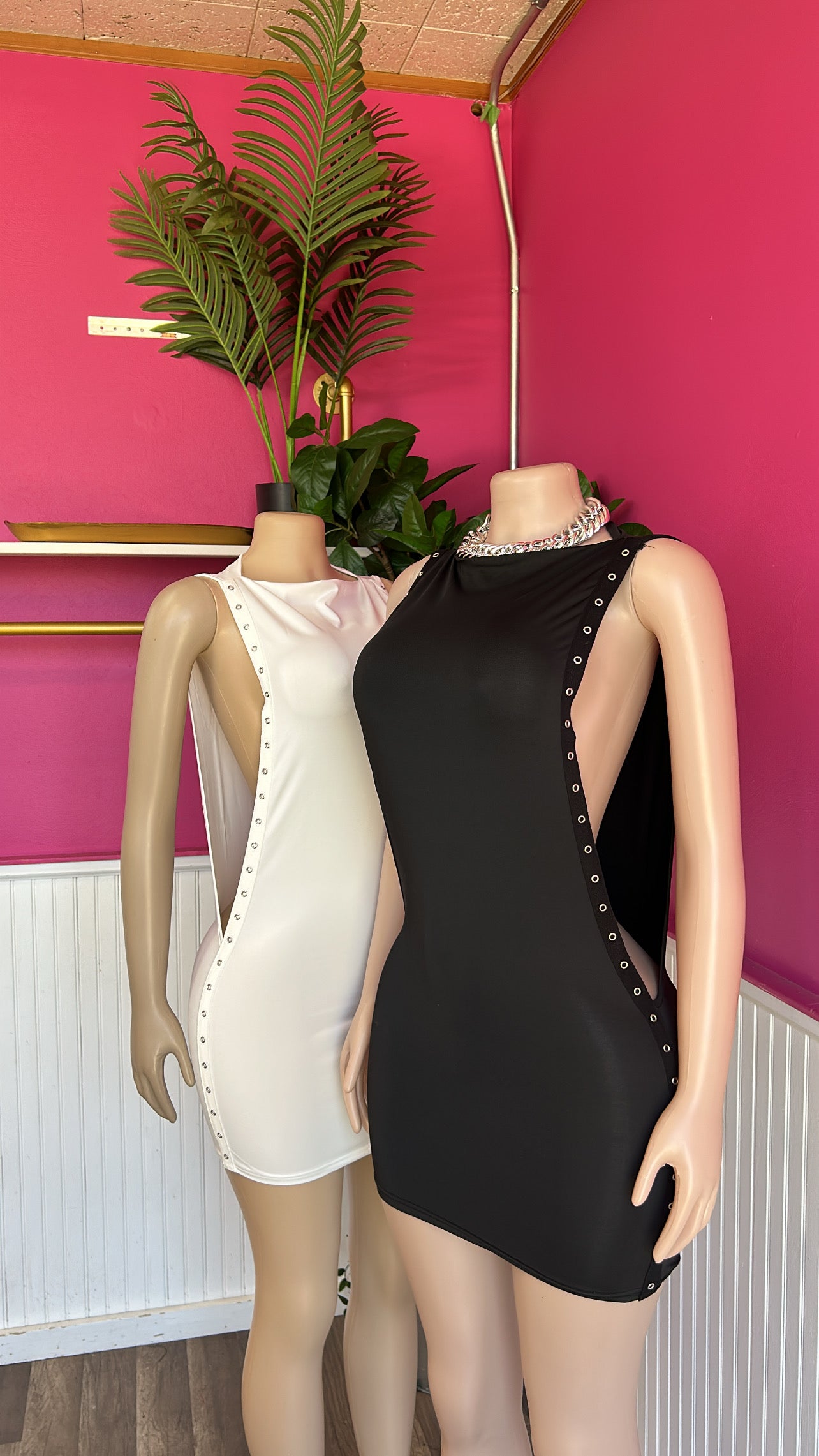 DANGEROUS DRESS