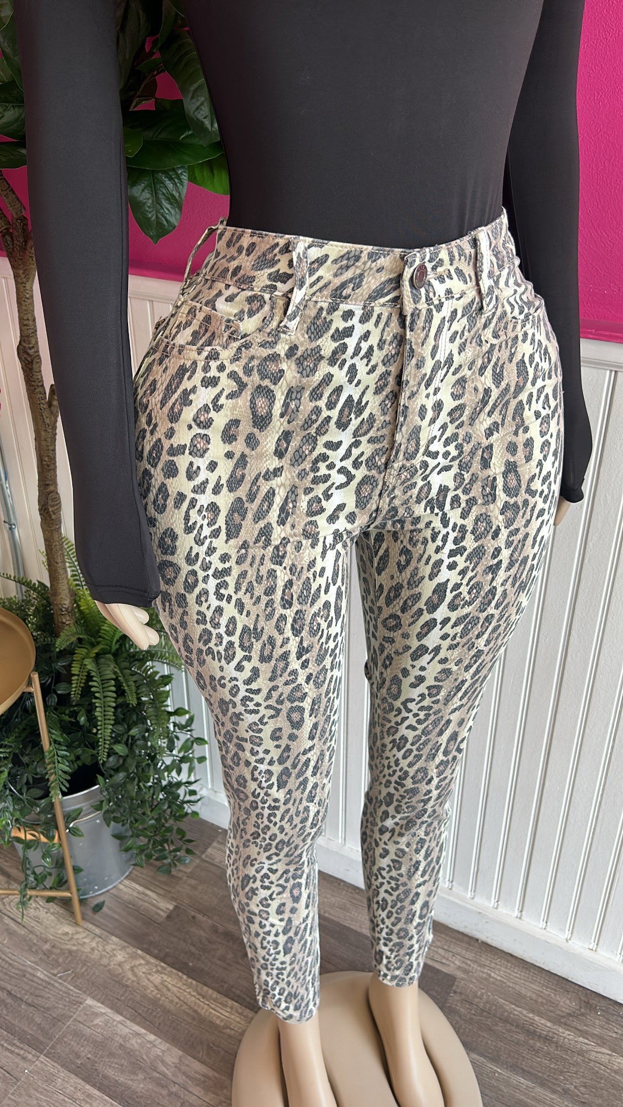 CHEETAH JEAN